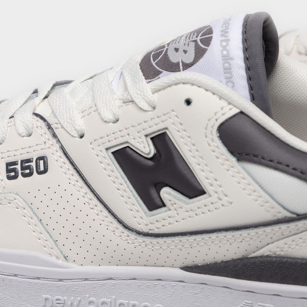 New Balance Women's 550 Sneakers - Sea Salt / Magnet - Product view 3