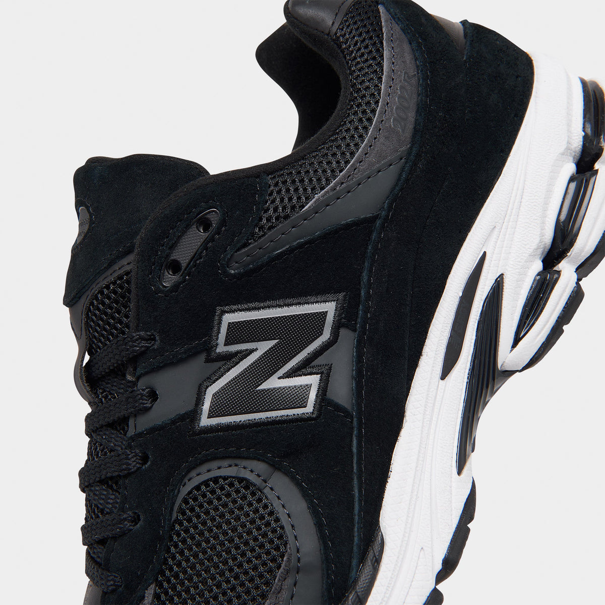 New Balance M2002 Black / Phantom Sneakers - Product view 3