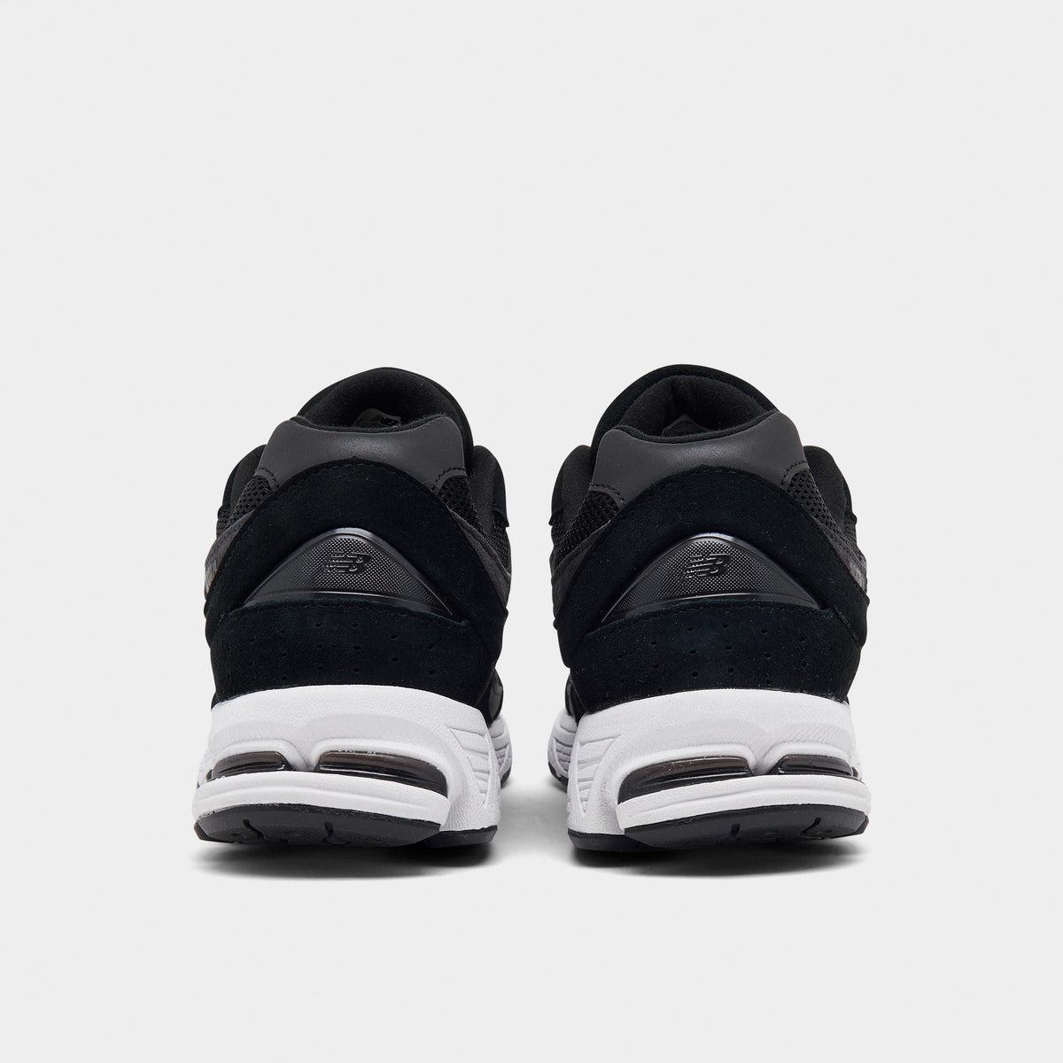 New Balance M2002 Black / Phantom Sneakers - Product view 4