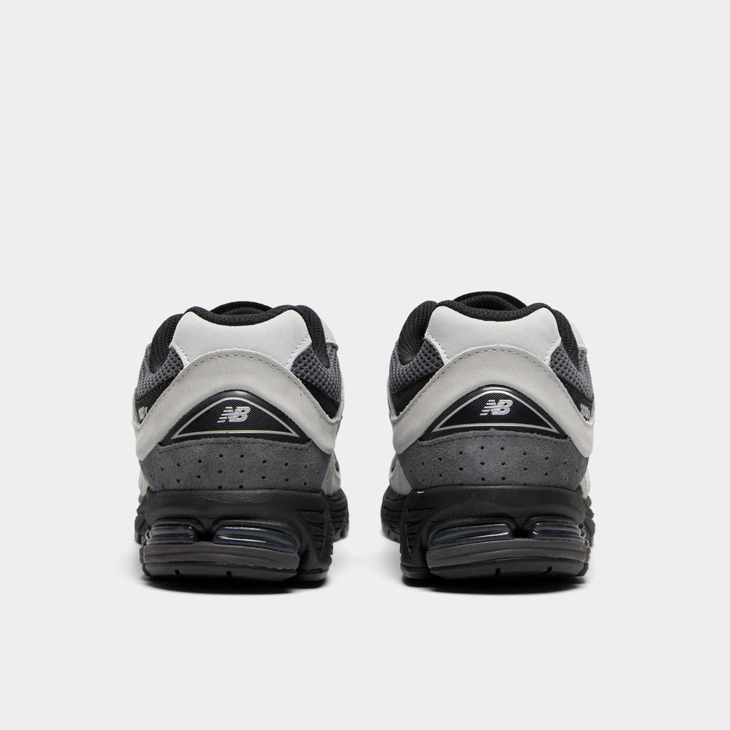 New Balance 2002R Sneakers - Grey / Black - Product view 4