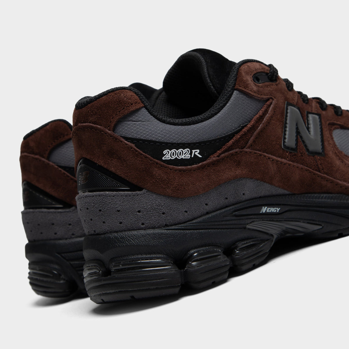 New Balance 2002R Sneakers - Pumpernickel / Grey - Black - Product view 3