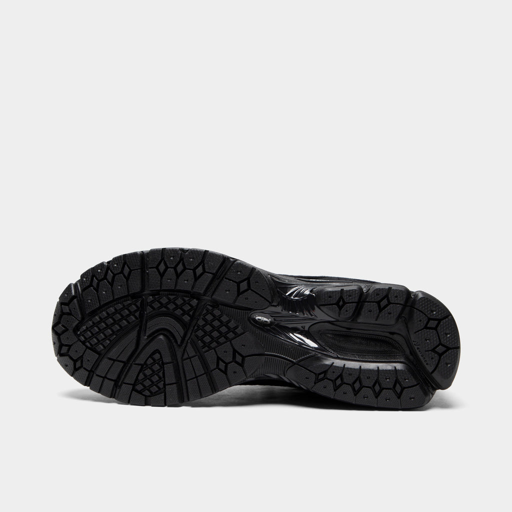 New Balance 2002R Sneakers - Black / Metallic - Product view 6