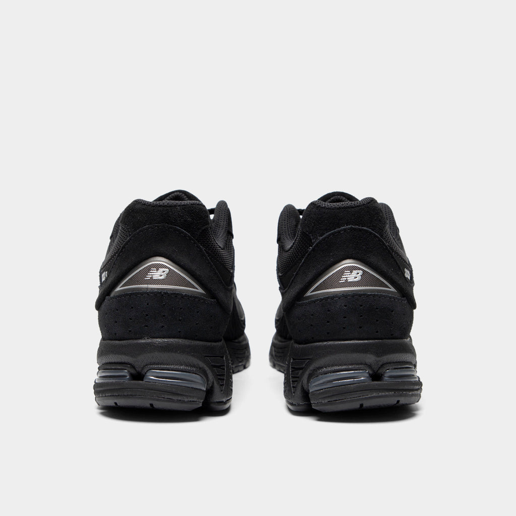 New Balance 2002R Sneakers - Black / Metallic - Product view 4