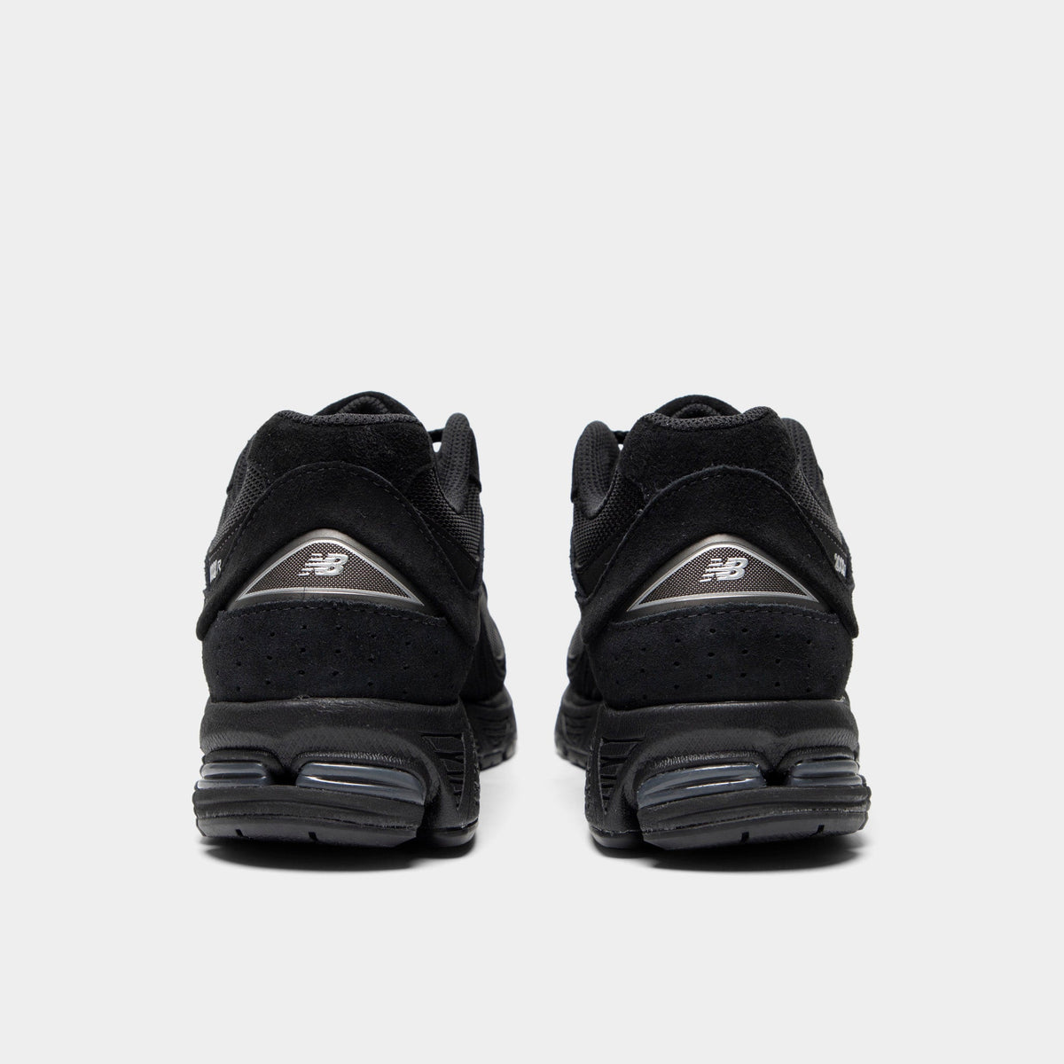 New Balance 2002R Sneakers - Black / Metallic - Product view 4