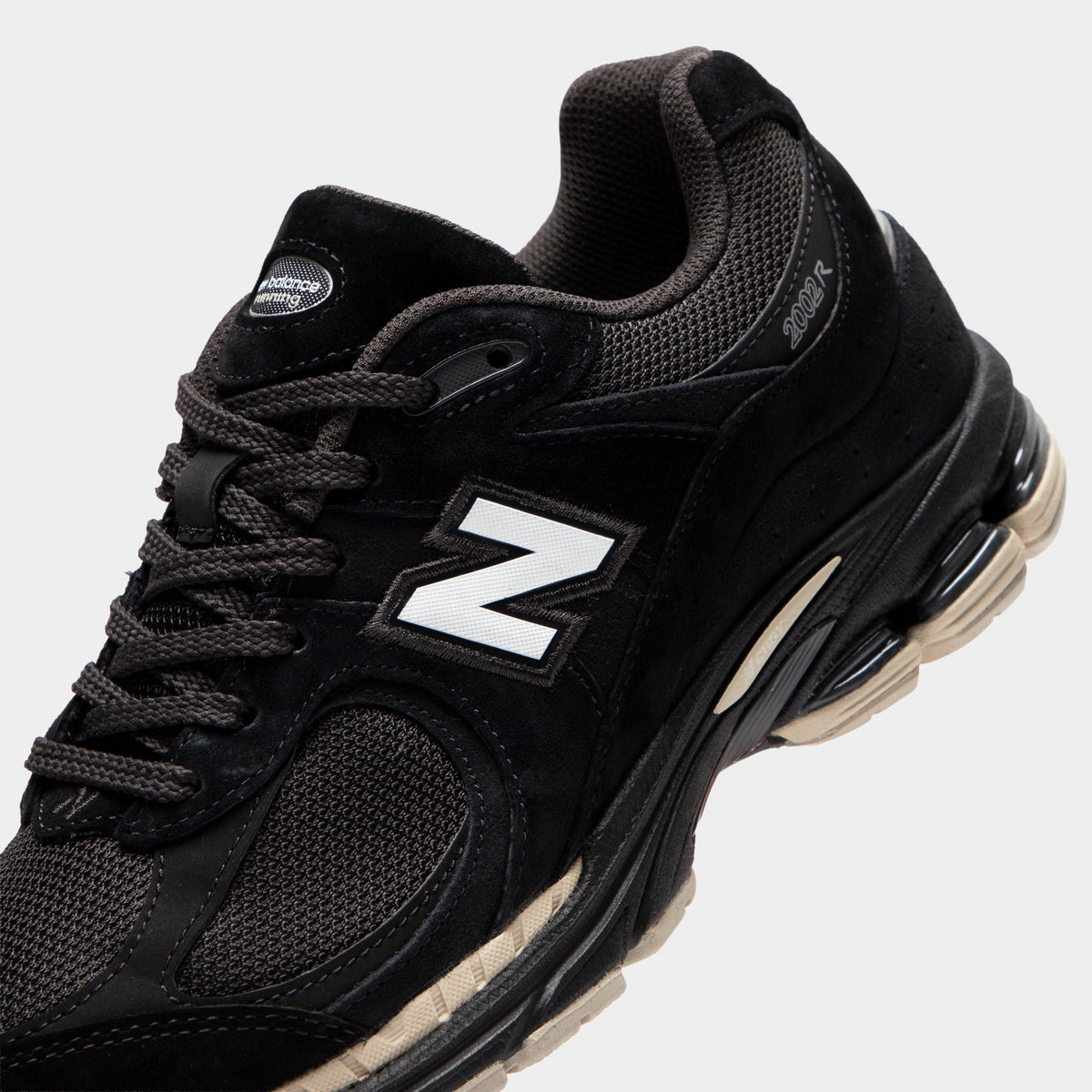 New Balance 2002 Sneakers - Black / Oat - Product view 3