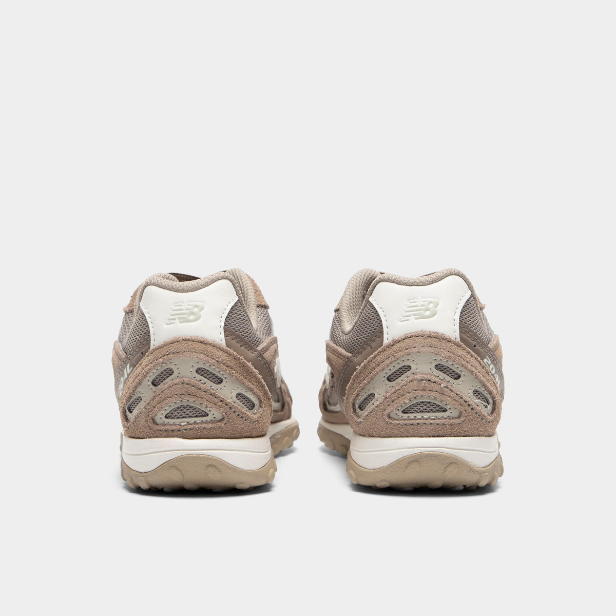 New Balance 204L Sneakers - Mushroom / Arid Stone - White - Product view 4