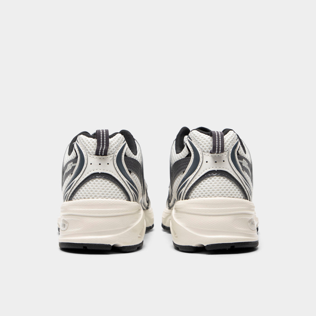 New Balance 530 Sneakers - Sea Salt / Magnet - Product view 4