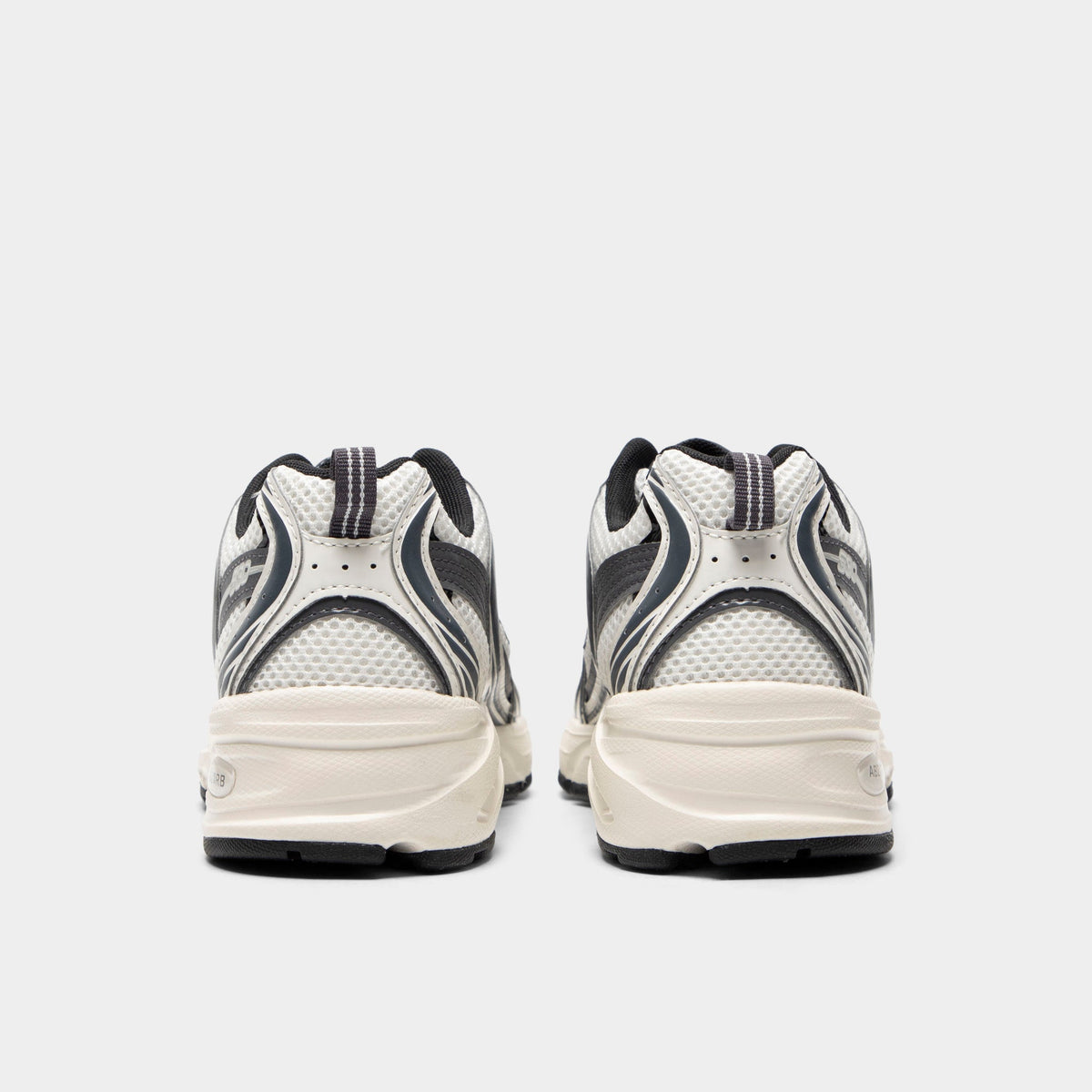 New Balance 530 Sneakers - Sea Salt / Magnet - Product view 4