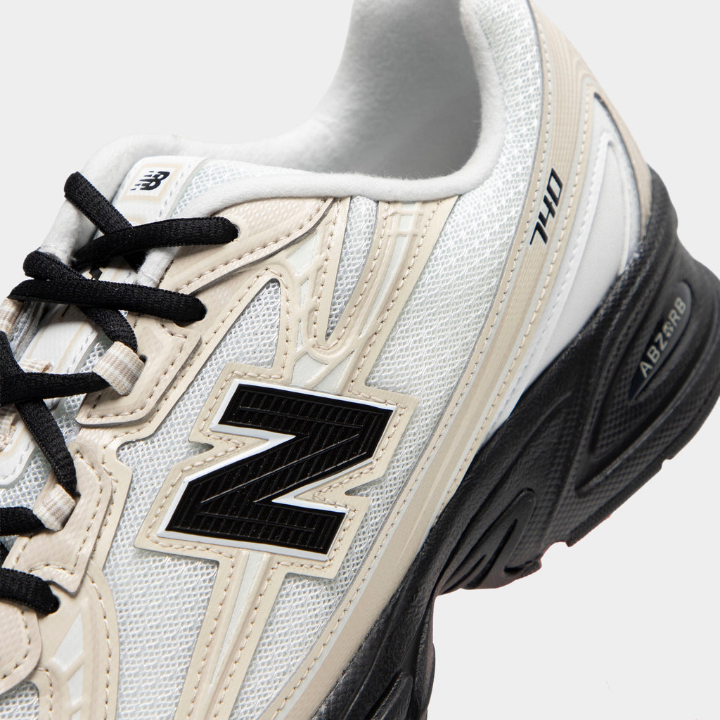 New Balance 740 Sneakers - Timberwolf / Black - Product view 3