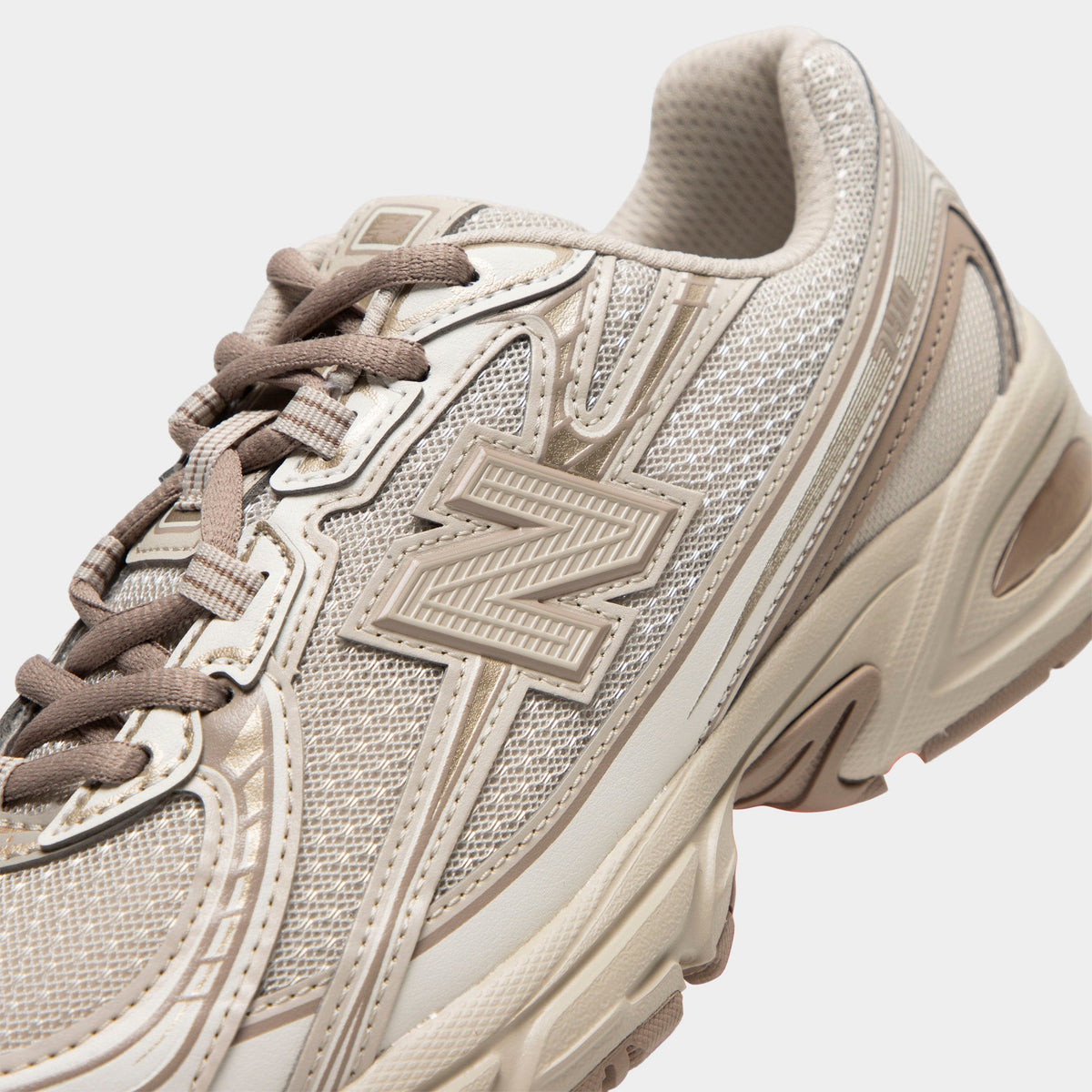 New Balance 740 Sneakers - Mushroom - Product view 3