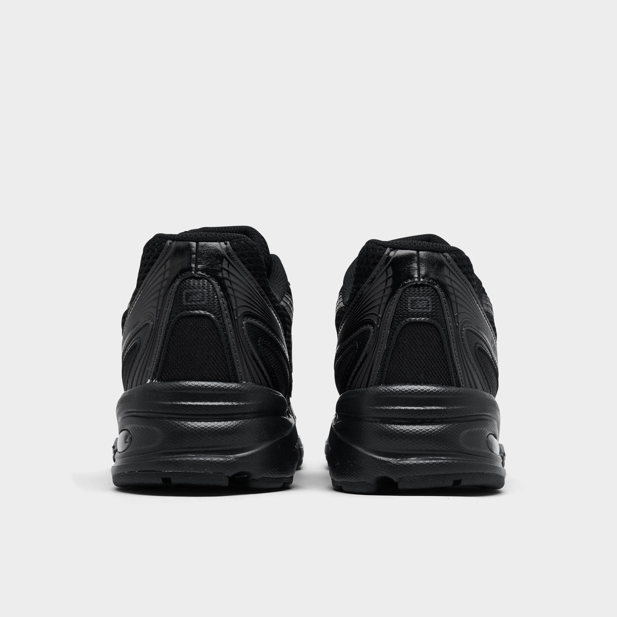 New Balance 740 Sneakers - Black / Black Cement - Product view 4