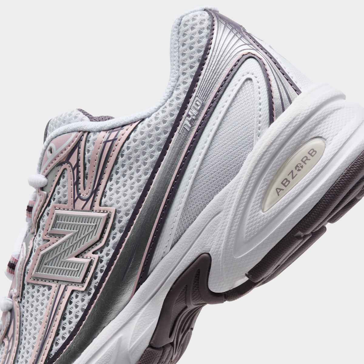 New Balance 740 Sneakers - Ice Wine / White - Product view 3
