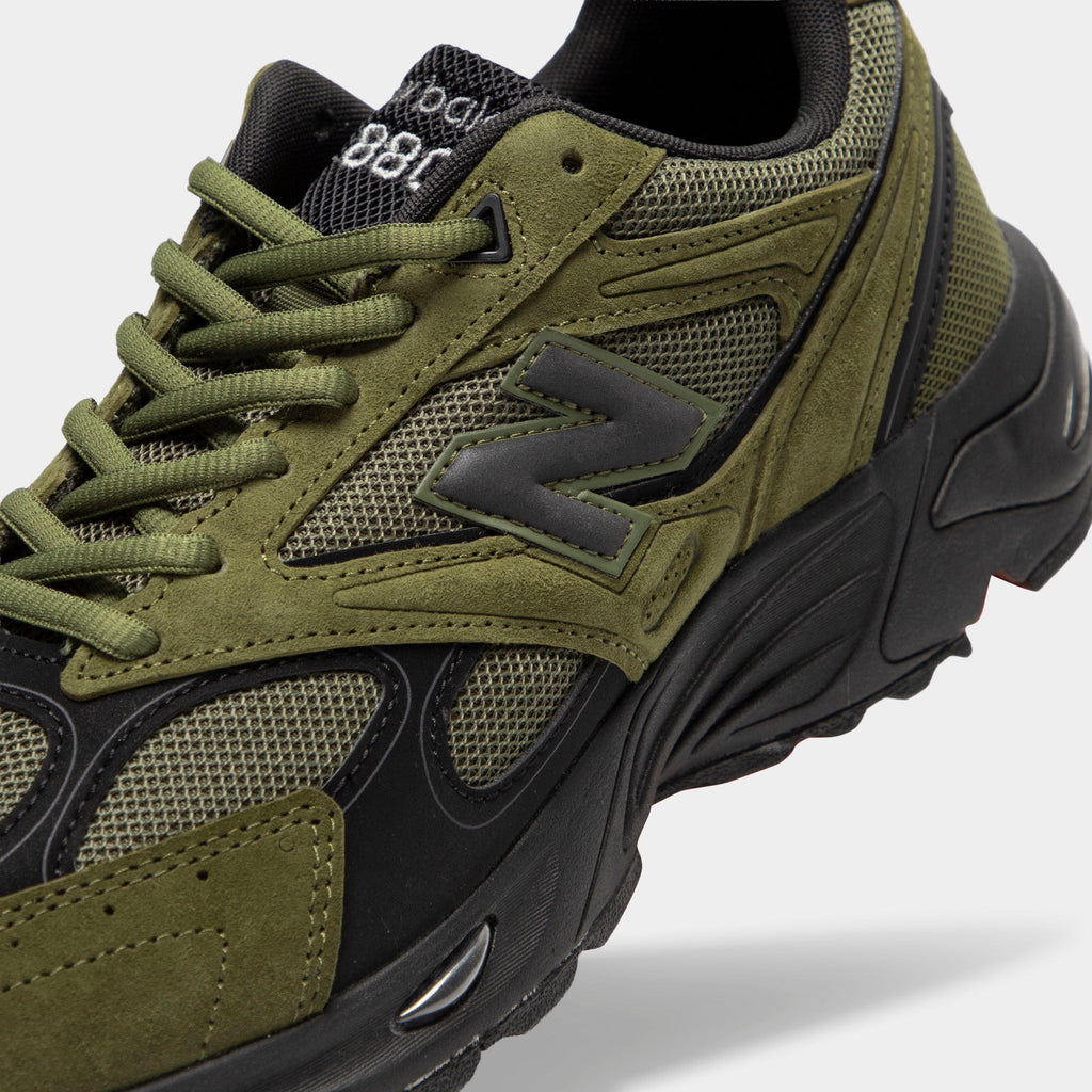 New Balance 880 Sneakers - Wakame / Black - Product view 3