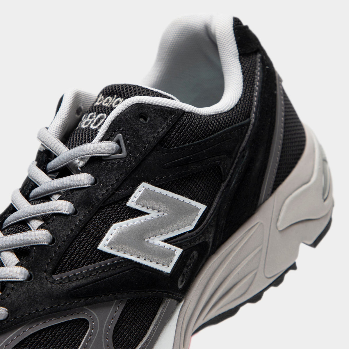 New Balance 880 Sneakers - Black / Castlerock - Product view 3