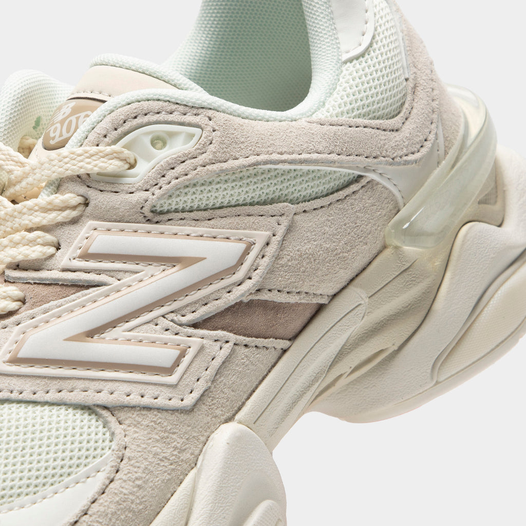 New Balance 9060 Sneakers - Linen / Timberwolf - Product view 3