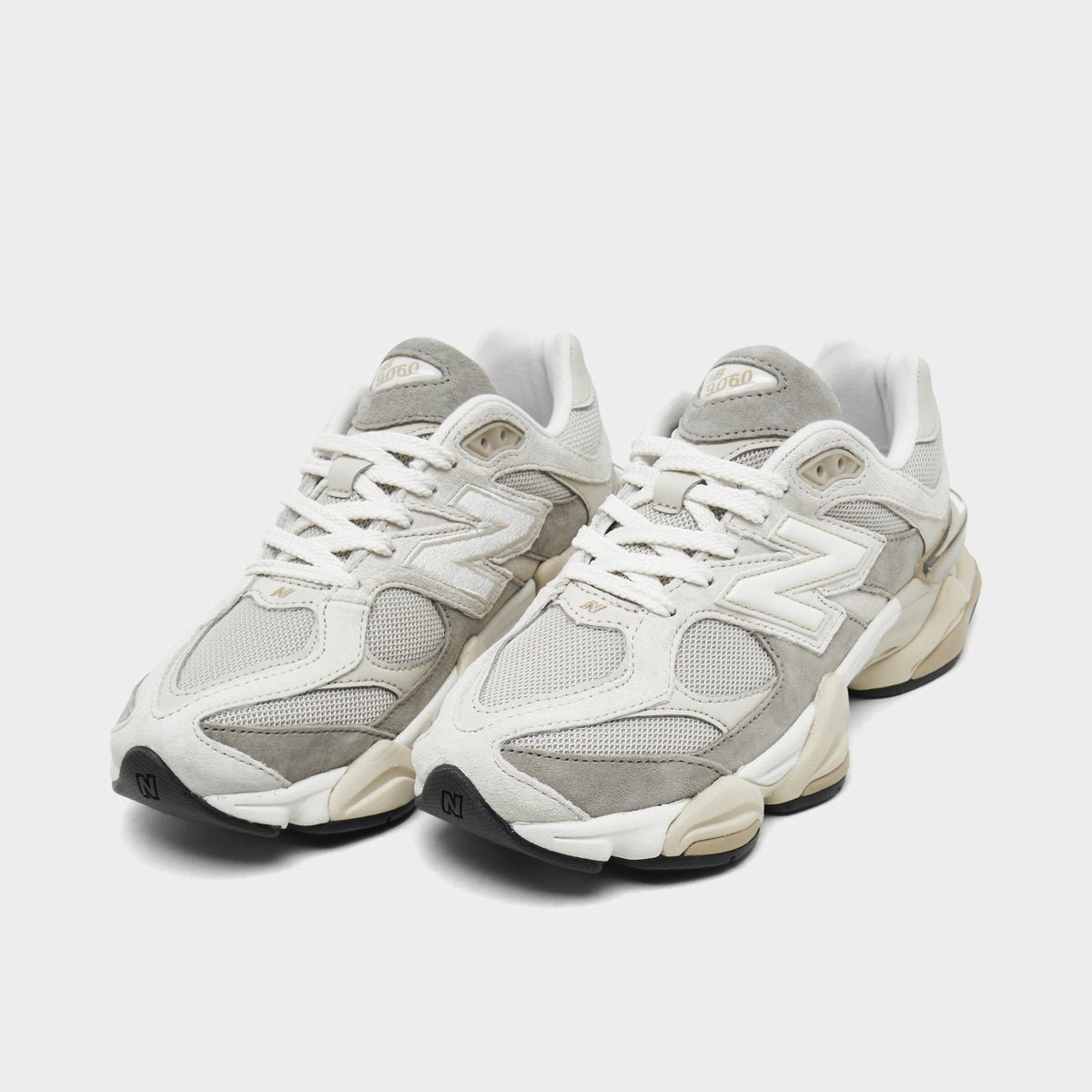 New Balance 9060 Sneakers - Linen / Timberwolf - Product view 2